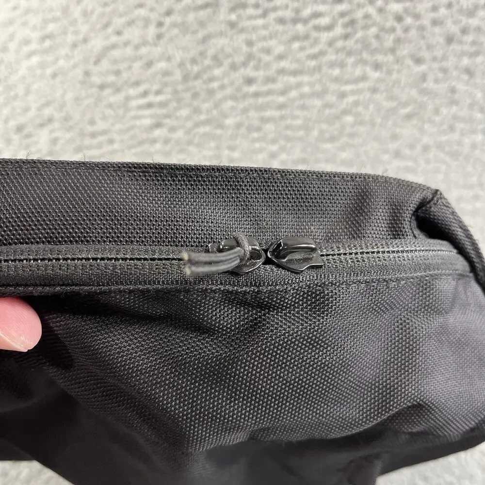 INCASE CAMPUS BACKPACK BLACK LAPTOP BOOK BAG SHOULDER STRAPS COMPACT ZIP UP